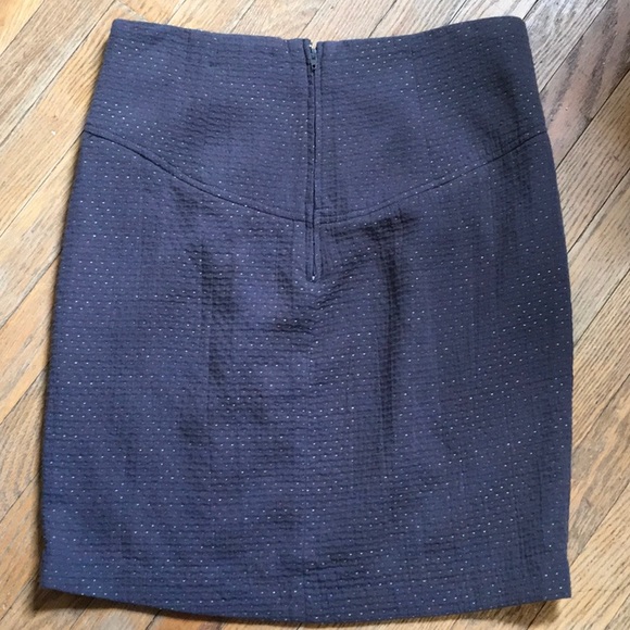 Sailor skirt w/ gray & multi-colored thread - Picture 3 of 6